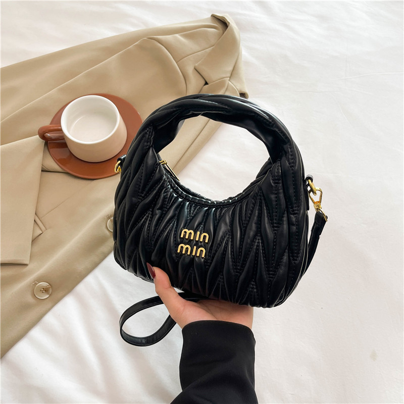 PU crossbody krepšys su plisuotu mėnesienos formą, minkštas korpusas, užtrauktukas, poliesterio įdėklas, vidinės kišenės telefonui ir ID, 2025 metų vasara