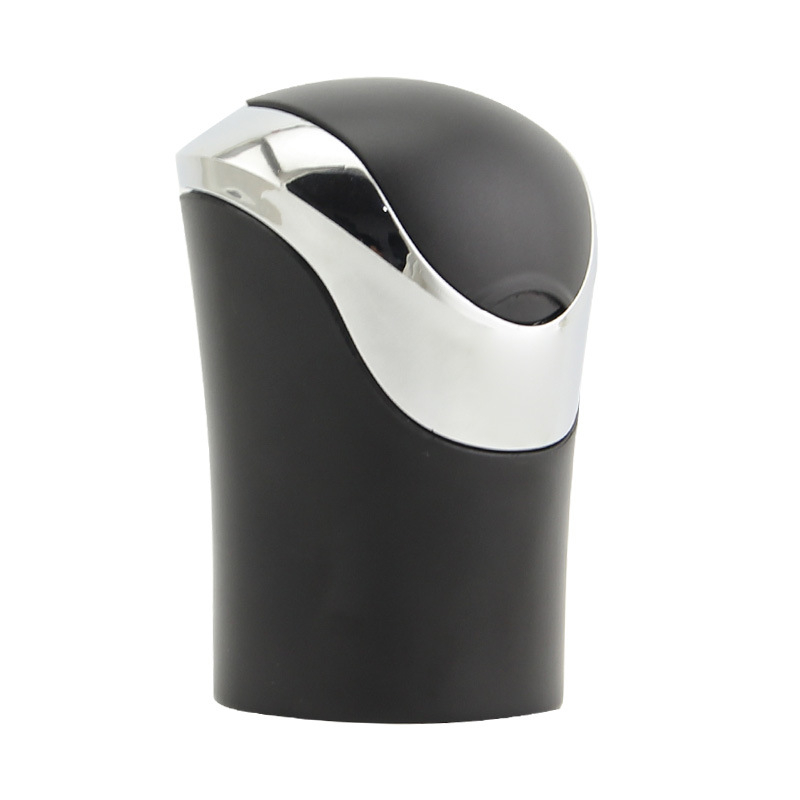 Mini auto pepeljara s osvjetljenjem i poklopcem, model N10 (Materijal: plastika; Težina: 180 g; Proces izrade: Lijevanje)