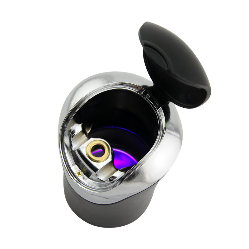 Mini auto pepeljara s osvjetljenjem i poklopcem, model N10 (Materijal: plastika; Težina: 180 g; Proces izrade: Lijevanje)