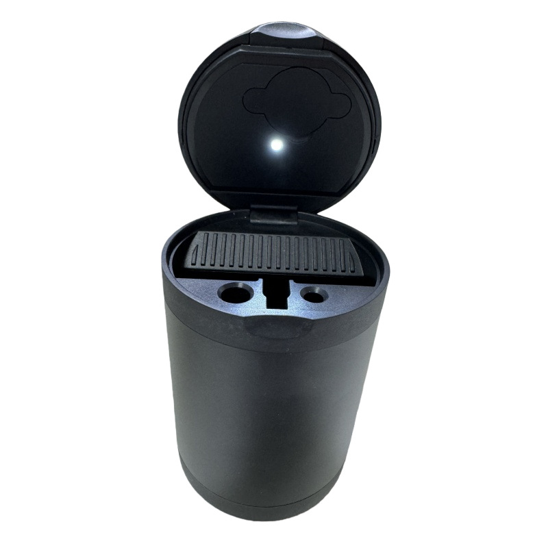 Auto pepeljara s poklopcem i ugrađenim svjetlom, model YH-1, metal, otporan na visoke temperature, 138 g