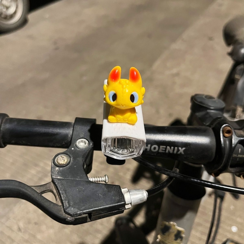 Predné svetlo na bicykel, vodotesné, roztomilý karikatúrny dizajn, nabíjateľné, na nočné jazdy