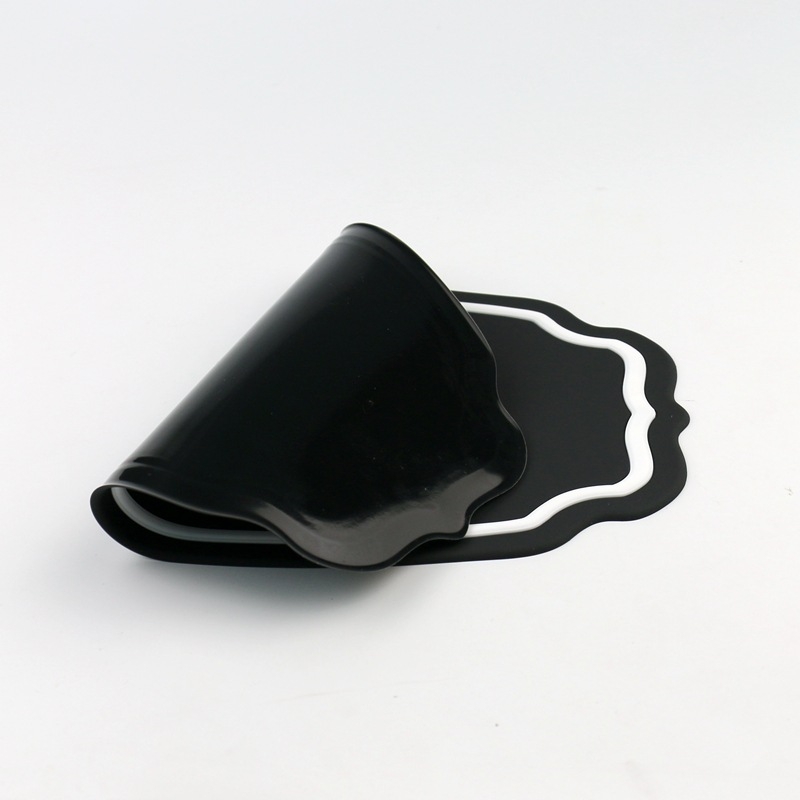 Automobilska protuklizna podloga za ploču s držačem za telefon — PVC materijal, otpornost na visoke temperature, Qianxiang, model QX9259