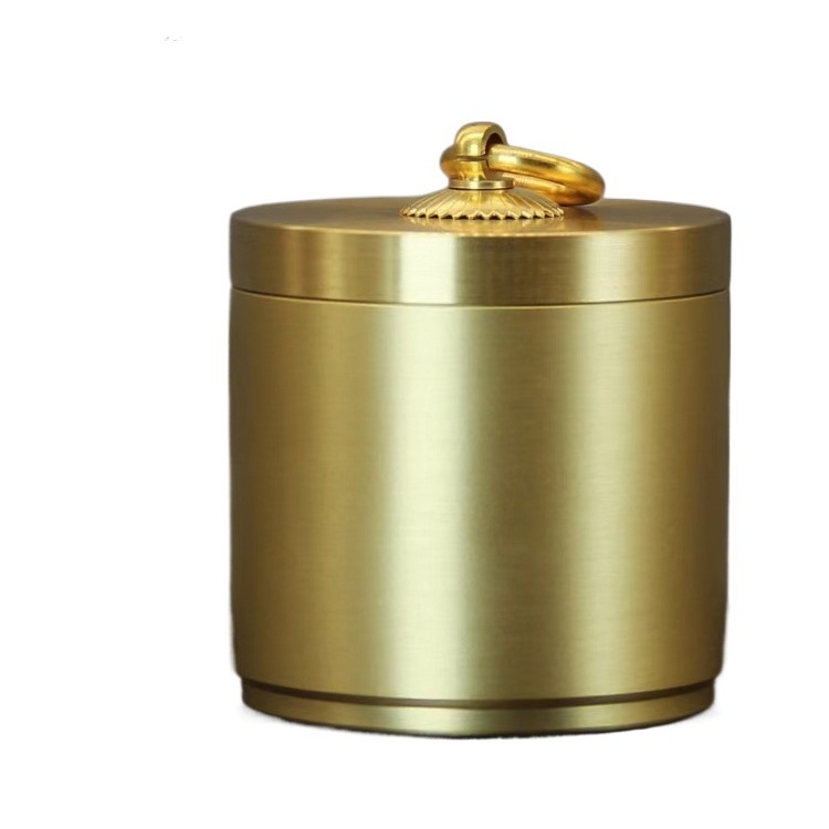 Meďný popolník s viečkom, vyrezávané detaily, model 985, kód produktu F98T69JS7M78T9