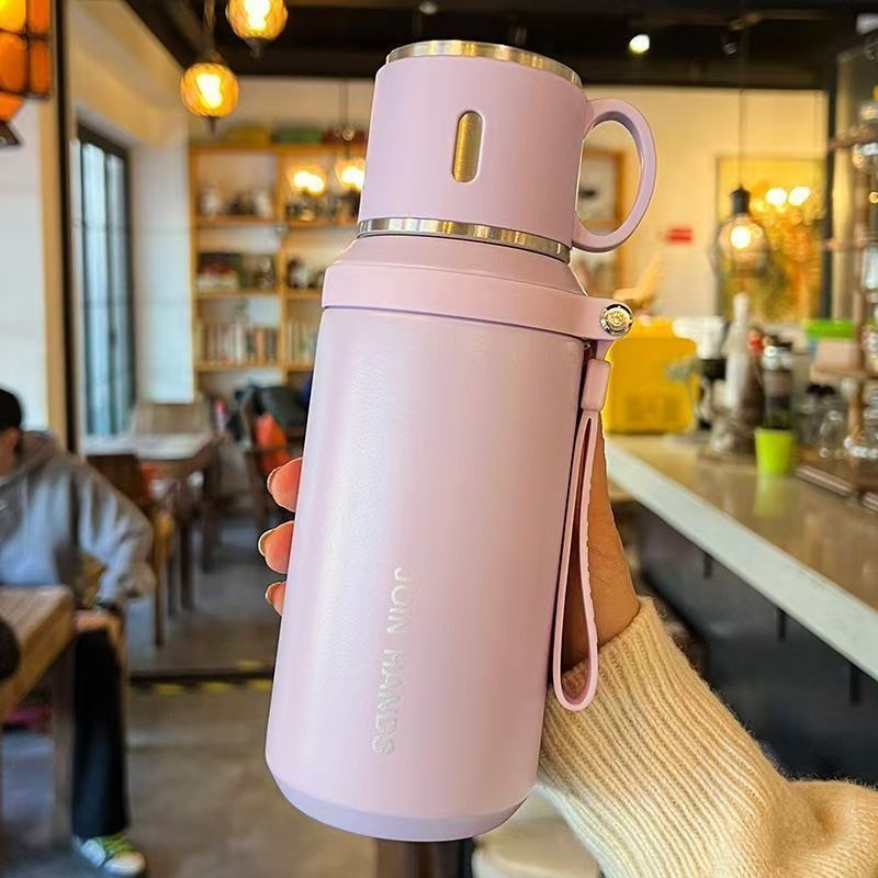 Vakuovo izolovaná šálka z nehrdzavejúcej ocele 316, vnútorná 316, vonkajšie 304, izolácia 6–12 hodín, s držiakom, prispôsobiteľná