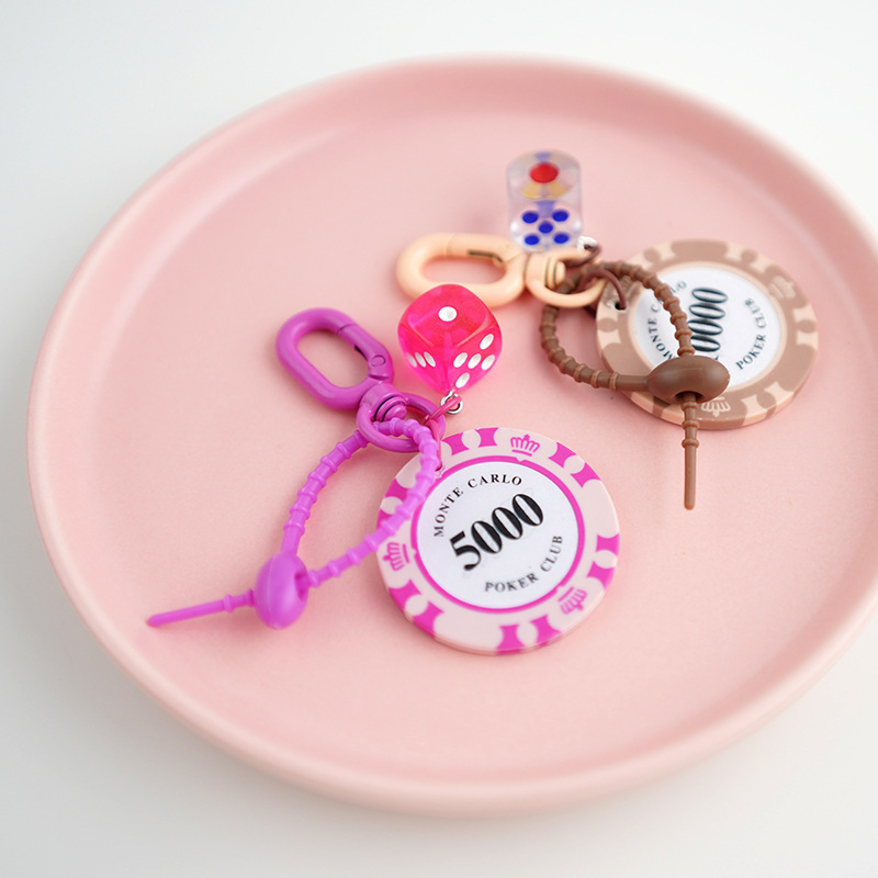 Prívesok na kľúče z živice – kreslený štýl, značka DIY, individuálne balené