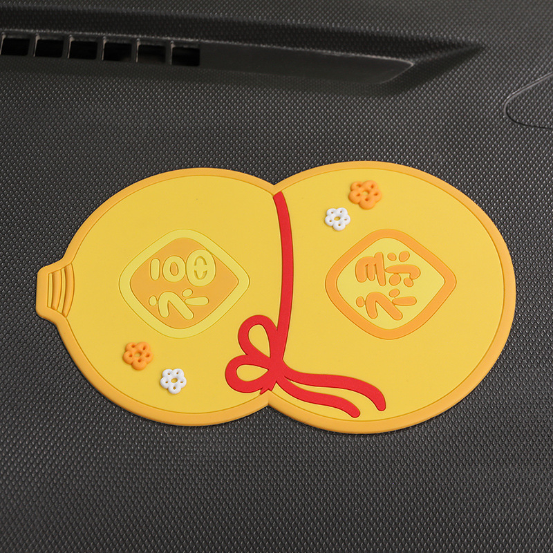 Quanyue PVC protuklizna auto prostirka za središnju konzolu s karikaturnim ukrasom