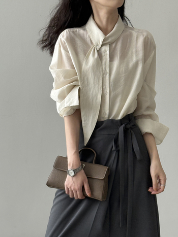 Košeľa s golierom vo francúzskom štýle a šálovým golierom, dlhé rukávy, lyocell-vlnená zmes, jednofarebná