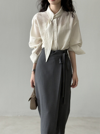 Košeľa s golierom vo francúzskom štýle a šálovým golierom, dlhé rukávy, lyocell-vlnená zmes, jednofarebná