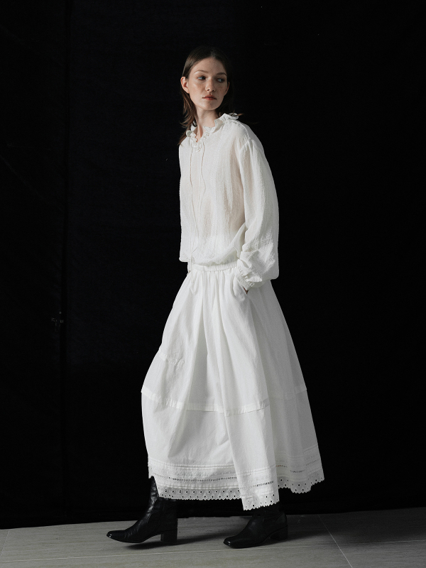 Košeľa vo francúzskom štýle s voľným strihom a viazaním v páse, dlhé rukávy, polyester, golier s dreveným prvkom, každodenný štýl