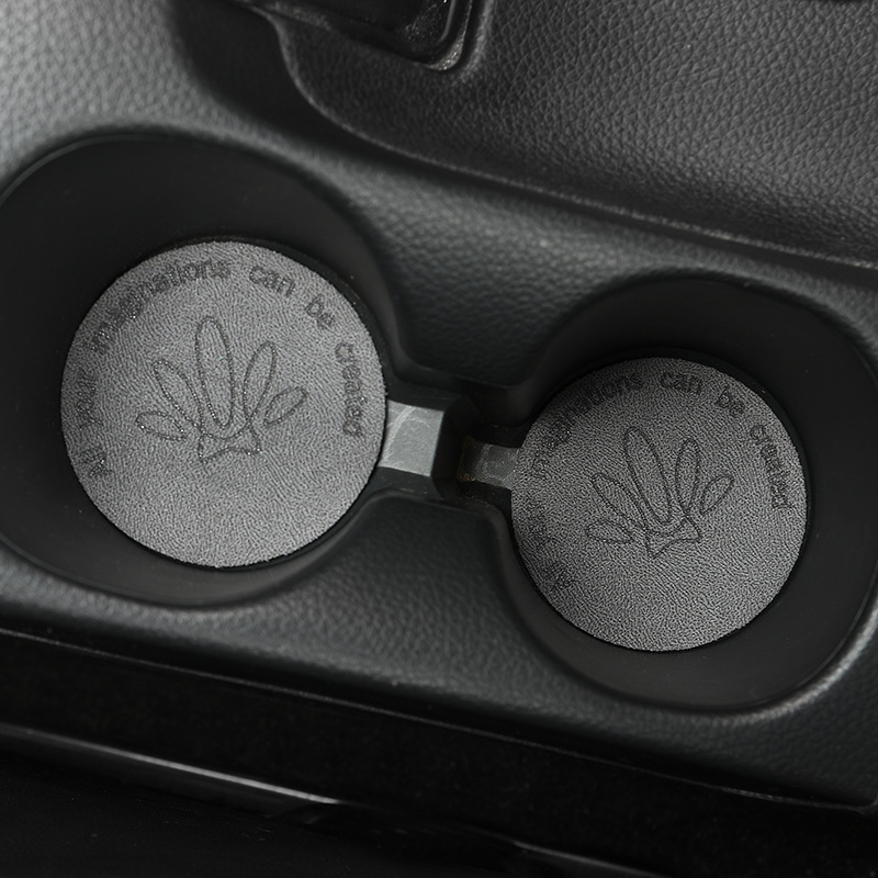 PU medžiagos automobilių puodelio kilimėlis – prabangus zomšinis paviršius, atsparus smūgiams, neslidus, universalus (Kilmė: Zhejiang; Prekė: Evans; Be logotipo)