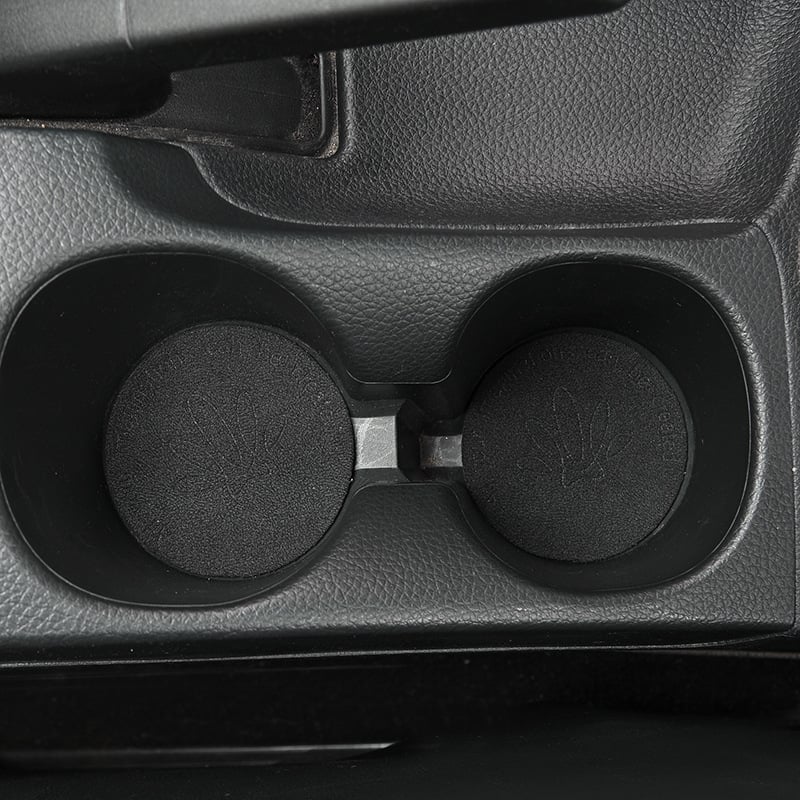 Automobilová podložka pod pohár – PU materiál, model TZ-1001, protišmyková, proti nárazom, univerzálny typ