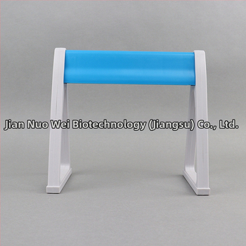 Jiannuowei GPF-1000 Laboratórny plastový trojuholníkový stojan na pipety a trubice, viacúčelový stojan na kvapaliny