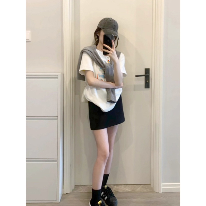 Tričko s karikatúrnym potlačou, 100% bavlna, krátke rukávy, okrúhly výstrih, voľný strih