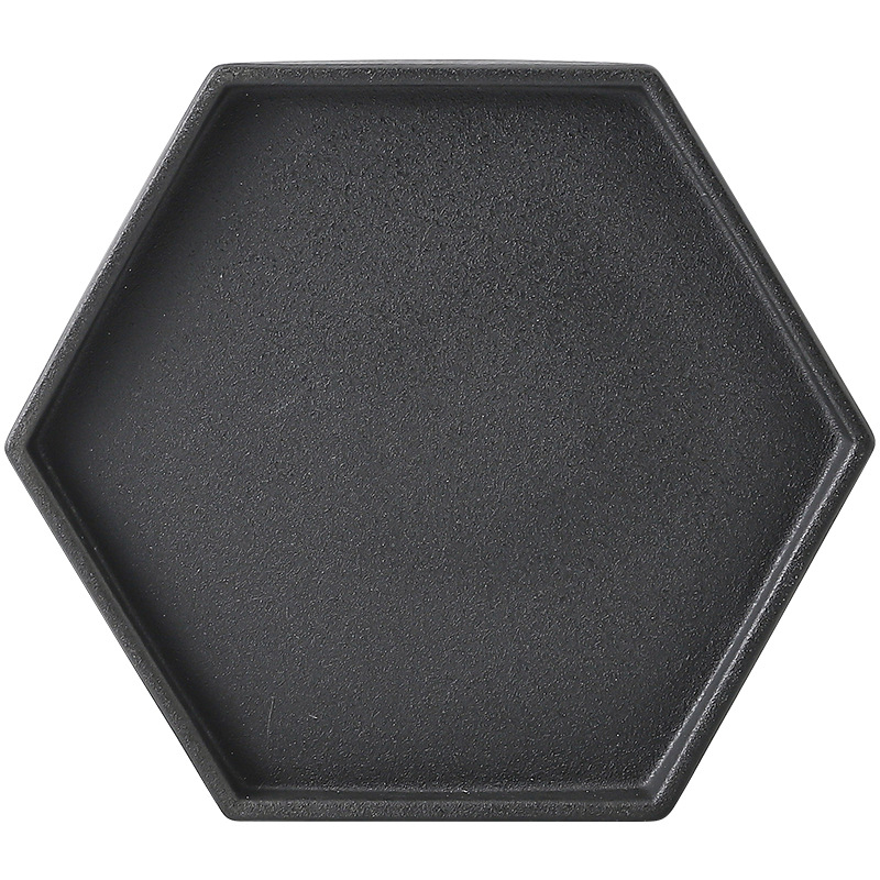 Porcelánový podnos do kúpeľne na kozmetiku a uteráky – nepravidelný tvar, moderný minimalistický štýl, vhodný do mikrovlnky