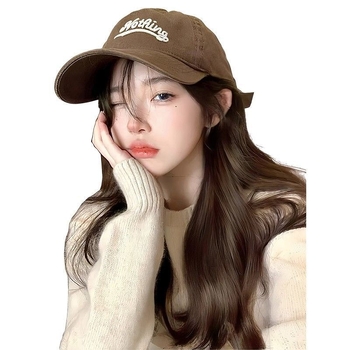 Paruka s čiapkou pre ženy, dlhé kučeravé vlasy, jednovrstvová čiapka, vlasy z vysokotepelného hodvábia, ofinka rovná alebo šikmá, nie je možné farbiť ani permovať