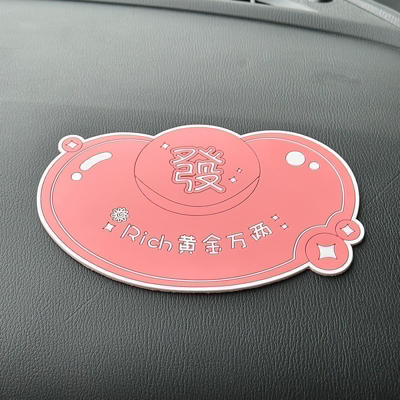 Protisklzová podložka pre stredovú konzolu auta s karikatúrnym dizajnom, tepelne odolný PVC materiál; Značka: Full Crossing; Licencovaný súkromný štítok: Áno; Bez prispôsobenia; Bez loga.