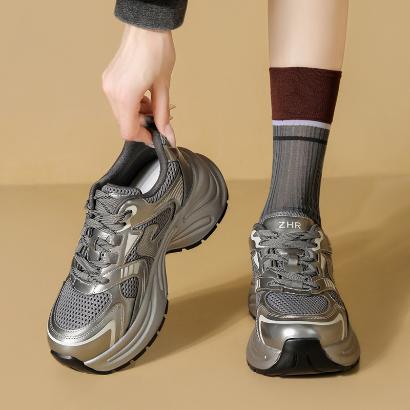 Dámske tenisky typu Dad Shoes s horným mikrovláknom + sieťovinou, výška podrážky 6–8 cm, šnurovanie, podrážka PVC, vnútorná stielka PU + bavlna Dali