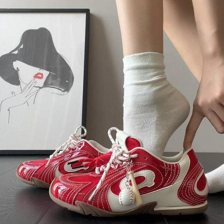 Nemecké tréningové topánky - Vrchný materiál: hovädzia koža + textil; Päta: guma; Vnútorná stielka: EVA; Tvar špičky: okrúhla