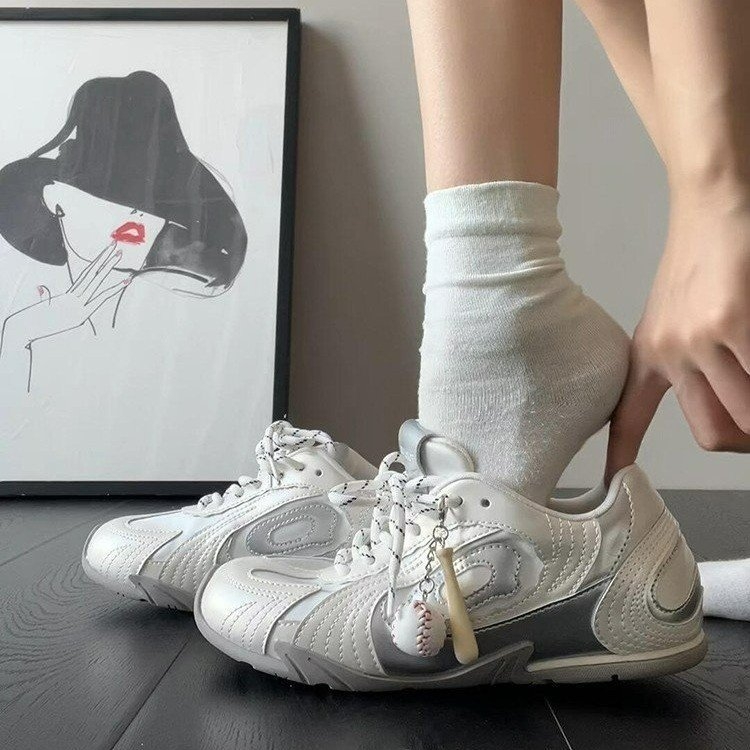 Nemecké tréningové topánky - Vrchný materiál: hovädzia koža + textil; Päta: guma; Vnútorná stielka: EVA; Tvar špičky: okrúhla