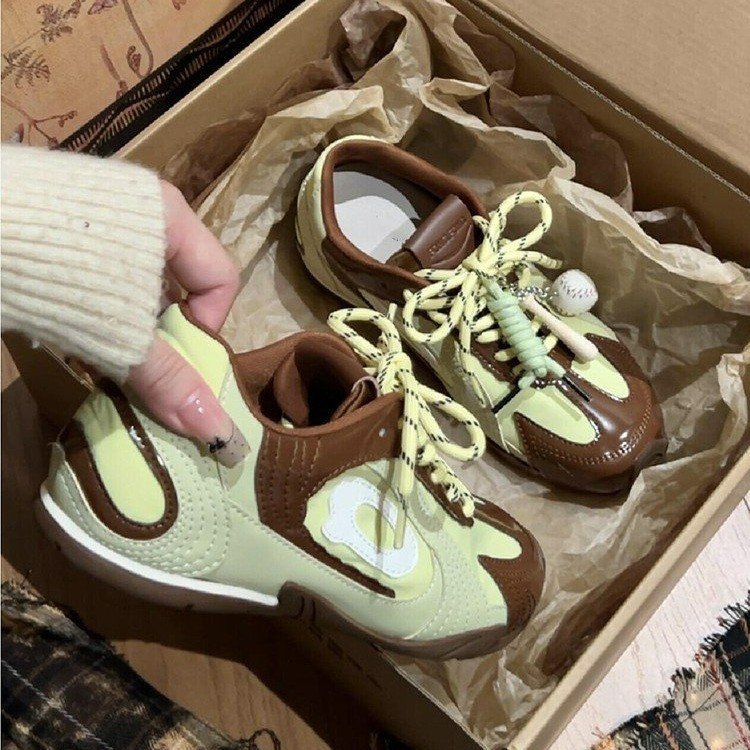 Nemecké tréningové topánky - Vrchný materiál: hovädzia koža + textil; Päta: guma; Vnútorná stielka: EVA; Tvar špičky: okrúhla