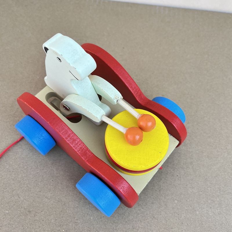 Medinė vilkanti meškiuko žaislas su būgnu – lavinamoji žaislas kūdikiams 0–3 metų