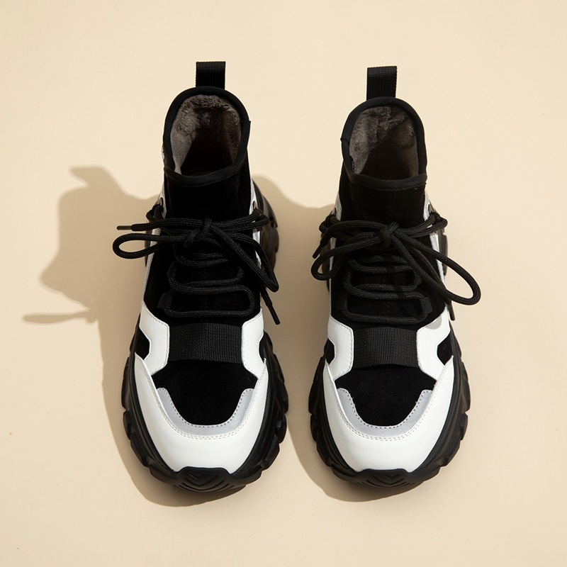 Dámske športové tenisky s vysokým vrškom, okrúhla špička, stredná päta 3–5 cm, vrchnok z ovčieho velúru + mikrovlákno, podšívka krátky plyš