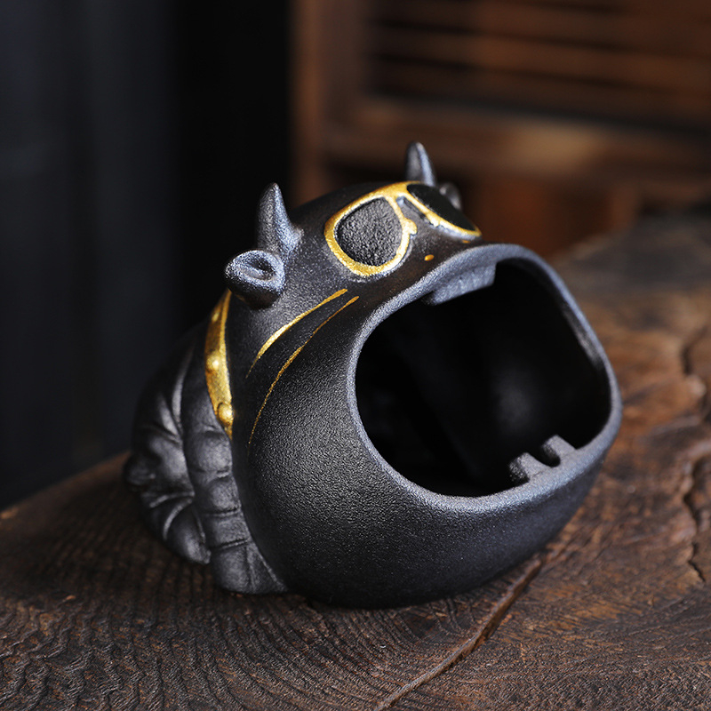 Keramický popolník s mačkou z karikatúry – vetru odolný, s tlačou loga, na dekoráciu a skladovanie, zbierka