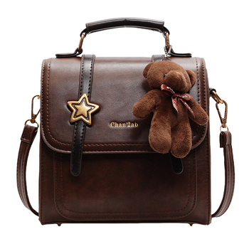 Dámsky PU batoh – mestská jednoduchosť, vnútorná vrstva, vrchné zatvorenie, jeseň 2025.