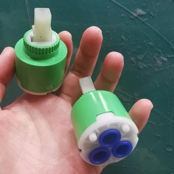 Keramičko jezgro miješanja ventila, model 35, za slavinu s jednim polugom (topla/hladna voda); medij: voda; maksimalna temperatura 90°C