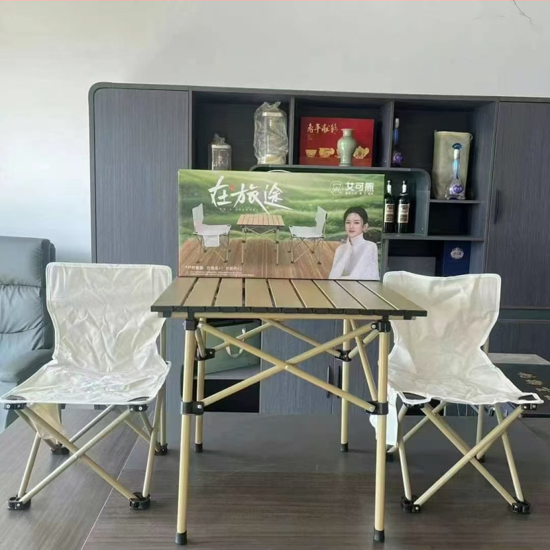 Aiko Bear trojčlenná skladacia súprava stola a stoličiek — hliníková zliatina, skladacia, na kempovanie