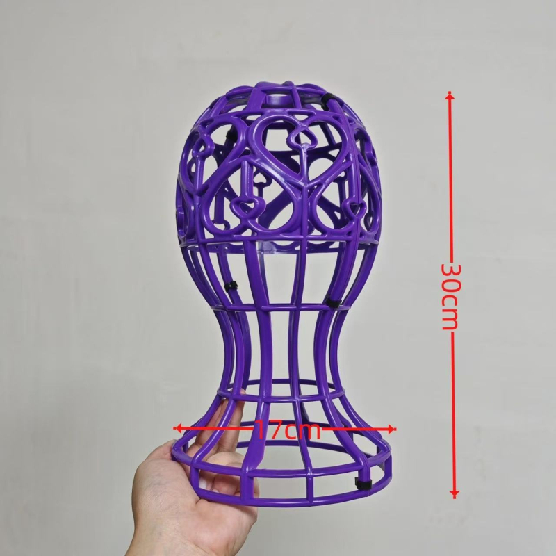 Stojan na parochne so dvojdielnou hlavou formou a dvojdielnym rámom na uloženie, zavesenie a sušenie parochní a klobúkov