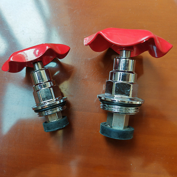 Nerezové silné jadro ventilu s circlipom pre zdvíhanie, pre PE/PPR vodovodné rúry, model 1, hrúbka steny 4 mm, pôvod Shaoxing Zhejiang