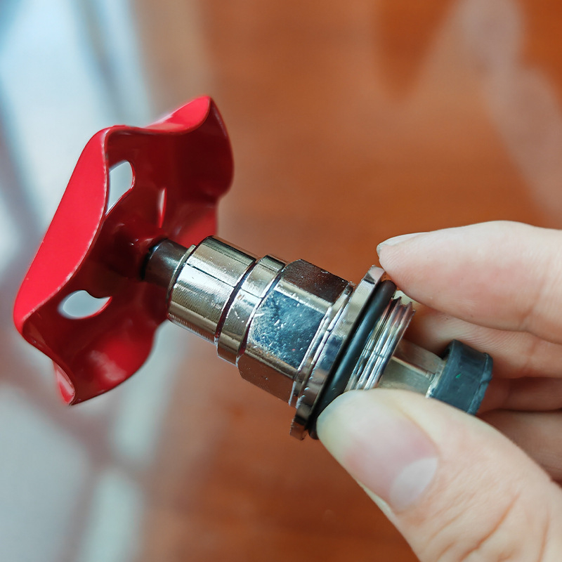 Nerezové silné jadro ventilu s circlipom pre zdvíhanie, pre PE/PPR vodovodné rúry, model 1, hrúbka steny 4 mm, pôvod Shaoxing Zhejiang