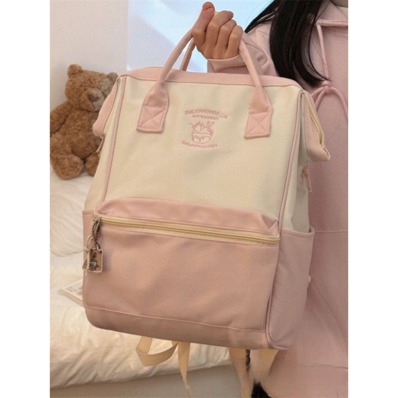 Batoh - elegantný štýl pre zrelú ženu, polyester, podšívka nylon, jar 2025