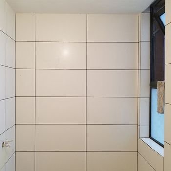 Glazúrovaná dlažba I-tvaru do kuchyne a kúpeľne, moderný minimalizmus, vodotesná, vysoká odolnosť voči opotrebeniu, nasiakavosť vody 6%