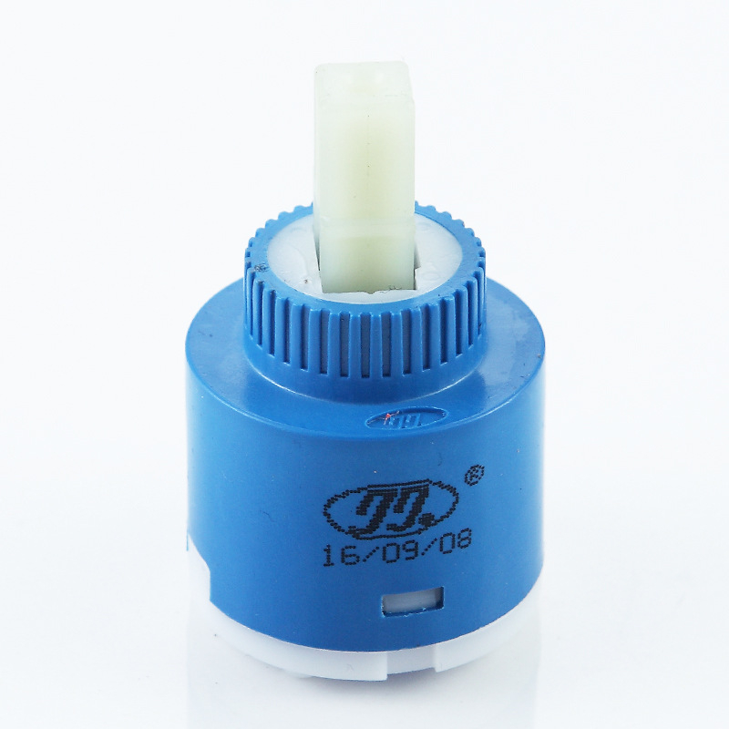 Keramický jadrový ventil pre kohútik, model V6714; vhodný pre kohútiky; maximálna prevádzková teplota 90°C; uhol otáčania 120°; životnosť 30