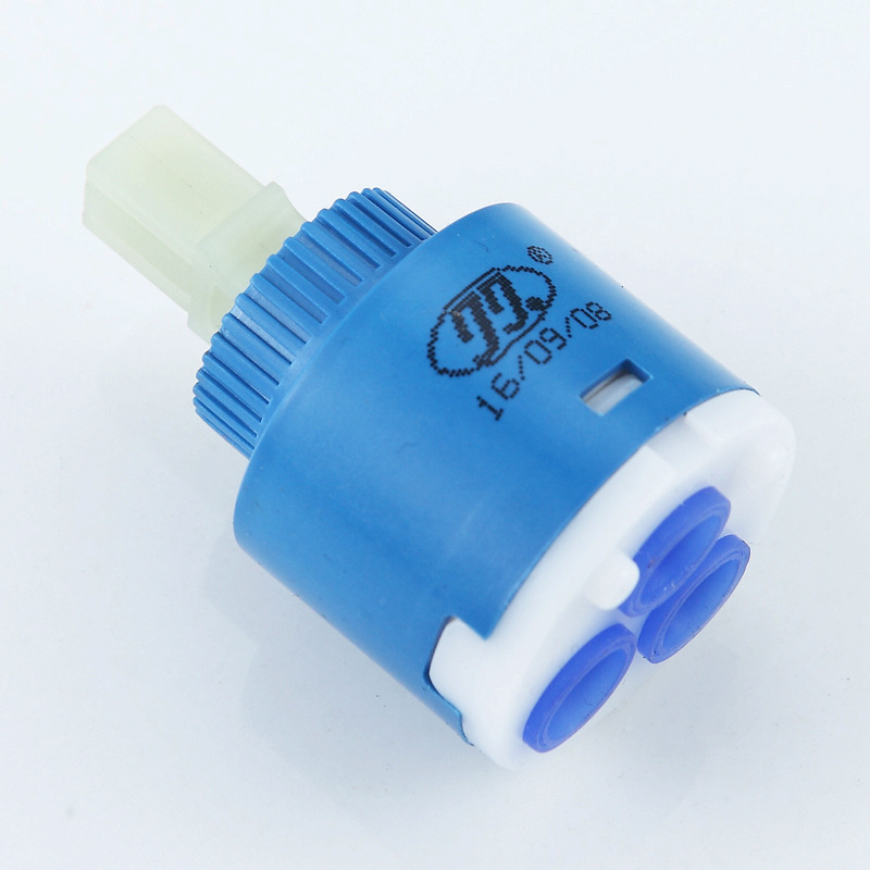 Keramický jadrový ventil pre kohútik, model V6714; vhodný pre kohútiky; maximálna prevádzková teplota 90°C; uhol otáčania 120°; životnosť 30