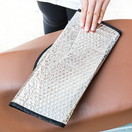 Loving podložka na ochranu sedadla pre elektrické autá a motocykle — ochrana proti slnku, tepelná izolácia, prachotesnosť, reflexná hliníková fólia