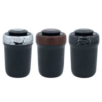 Auto popolník s oblúkovým zapalovačom a svetlom, model N17D, plast, 320 g, značka Car flash