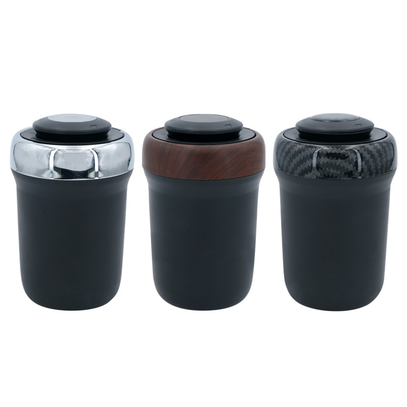 Auto popolník s oblúkovým zapalovačom a svetlom, model N17D, plast, 320 g, značka Car flash