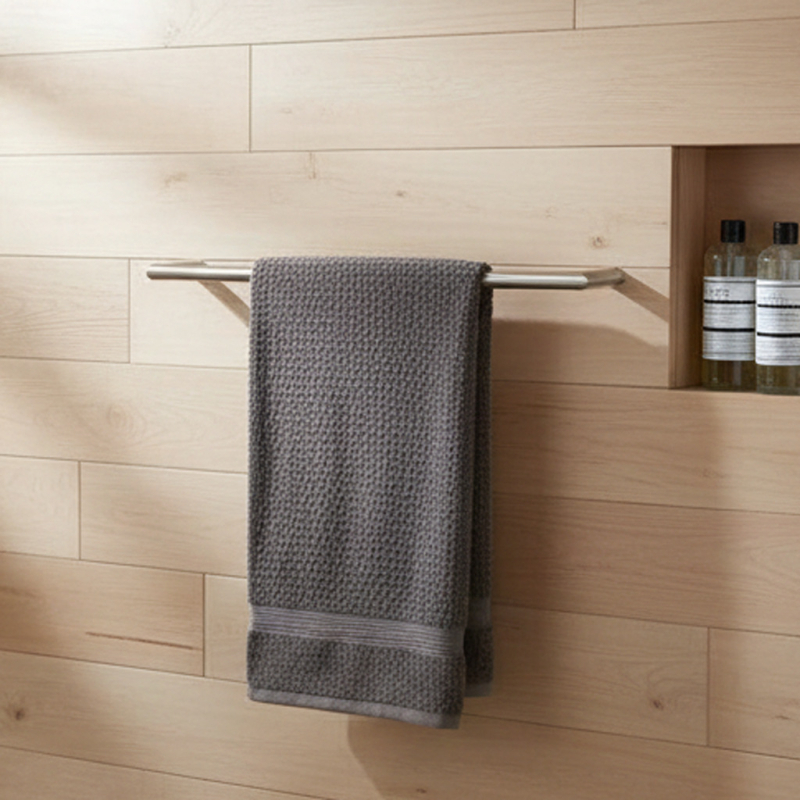 Nerezový stojan na uteráky s jednou tyčou, 304; povrch: brúsený a vypaľovaný náter; nosnosť 30 kg; montáž dierovaním; moderný minimalistický štýl; Donghao