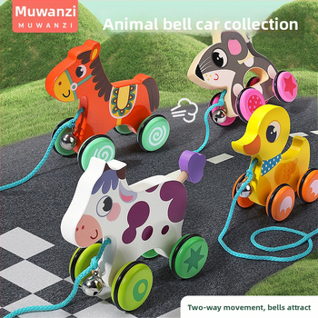 Drevená ťahacia chodítko hračka pre deti 4–6 rokov s motívom kresleného zvieraťa; materiál: drevo; značka: Big hand in small hand; rozvíja koordináciu ruka-oko