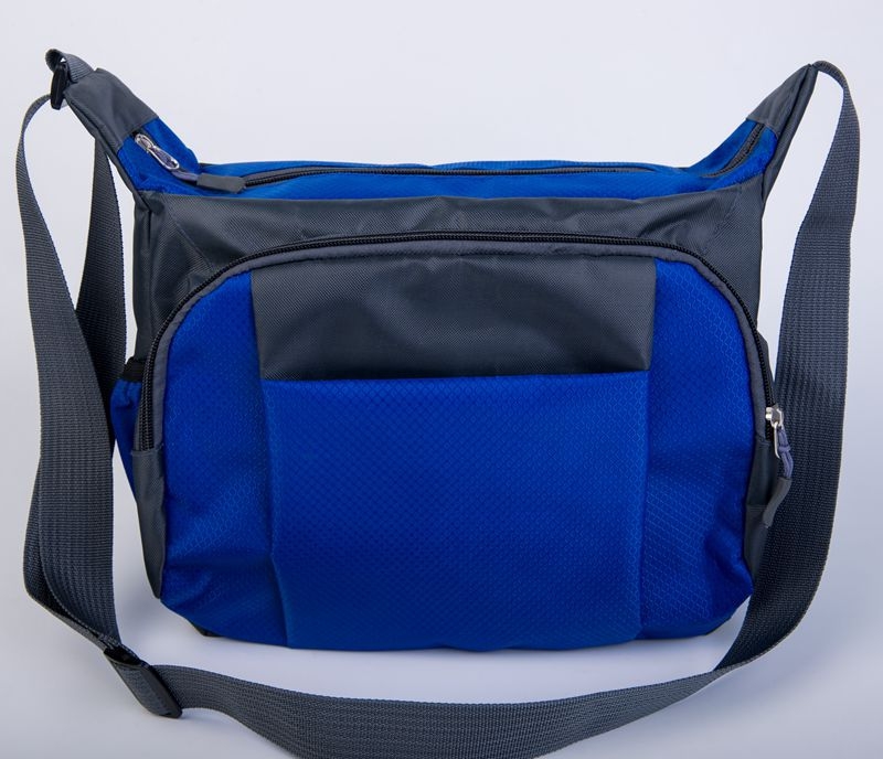 Cestovná taška cez rameno, Oxford látka, kapacita 20–35 L, nepremokavá a odolná voči opotrebeniu, logo na mieru