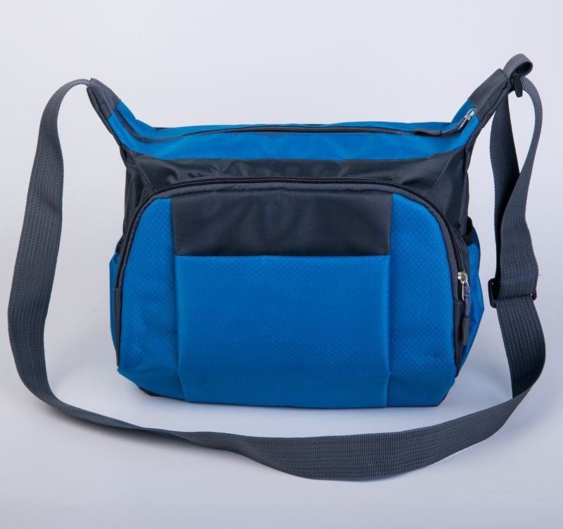 Cestovná taška cez rameno, Oxford látka, kapacita 20–35 L, nepremokavá a odolná voči opotrebeniu, logo na mieru