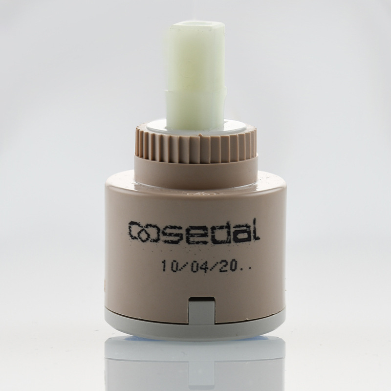 SBA008 Kuchynský zmesový ventil – ABS plast, 120° otáčanie, max teplota 80°C, pre vodu