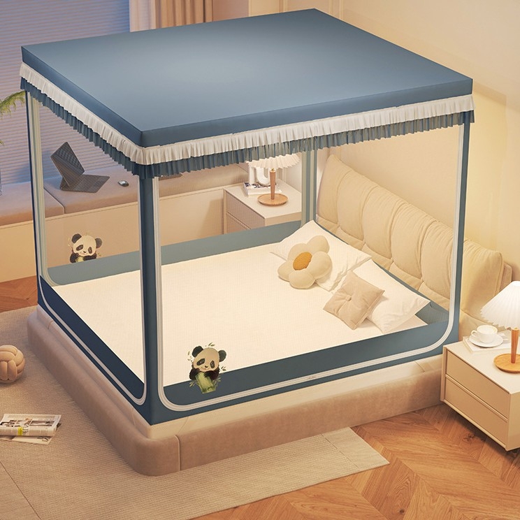 Záves na posteli so tri dverami, štýl zipsového stanu, moderný minimalistický dizajn; materiál polyester; rám z maľovaného železa; montáž je potrebná