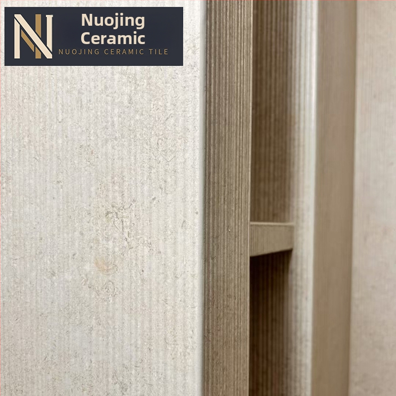 Iekštelpu sienas flīze ar rievotu rakstu, matēta virsma, pretnoslīdējoša, moderns minimālisma stils, imitācija senās flīzes, dzīvojamā istaba