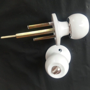 Trojpólová guľová zámka pre dvere izby, bez kľúča, materiál: meď s hliníkovým povlakom