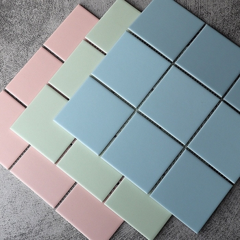 Keramická mozaiková dlažba na steny – matný povrch, interiérová dlažba do kúpeľne, kuchyne a balkóna; hustota 4852; nasýtenie vody 0,5%; vodovzdorná; vysoká tlaková pevnosť