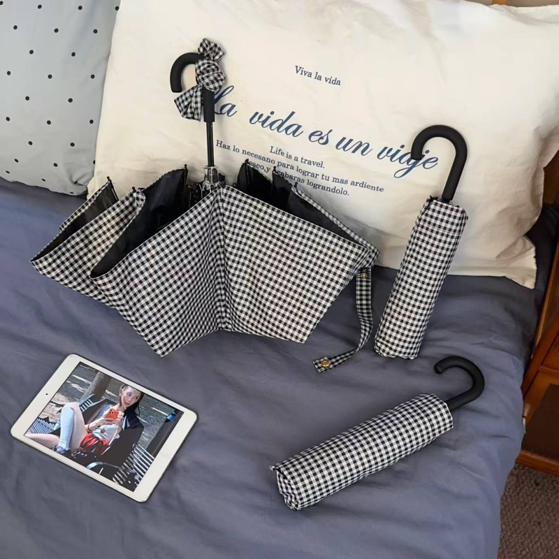 Слънчево и дъждовно чадър със клетъчен дизайн, удароустойчива материя, черно каучуково покритие, алуминиева рамка, ръчно отваряне, UPF > 50, подходящ за ученици